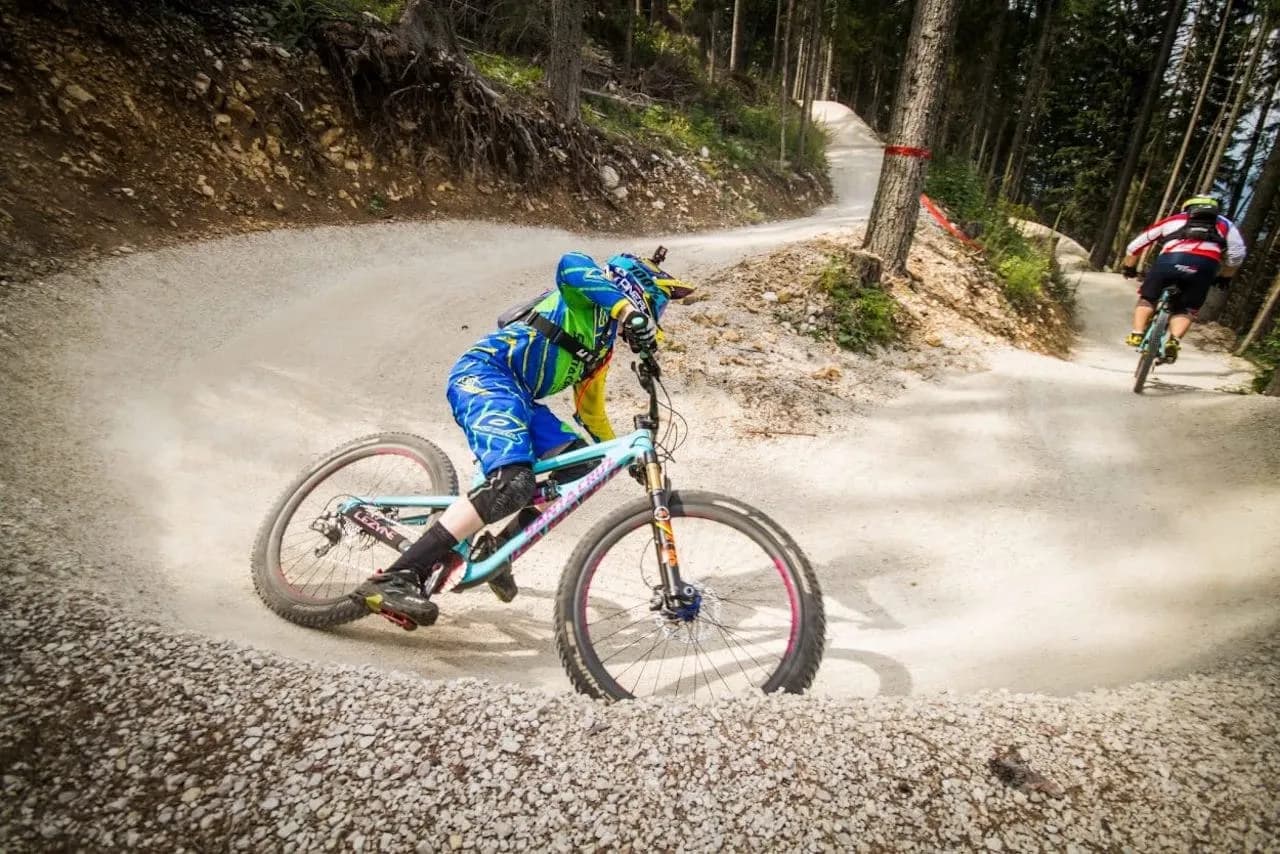 Smooth riding in Petezn bikepark