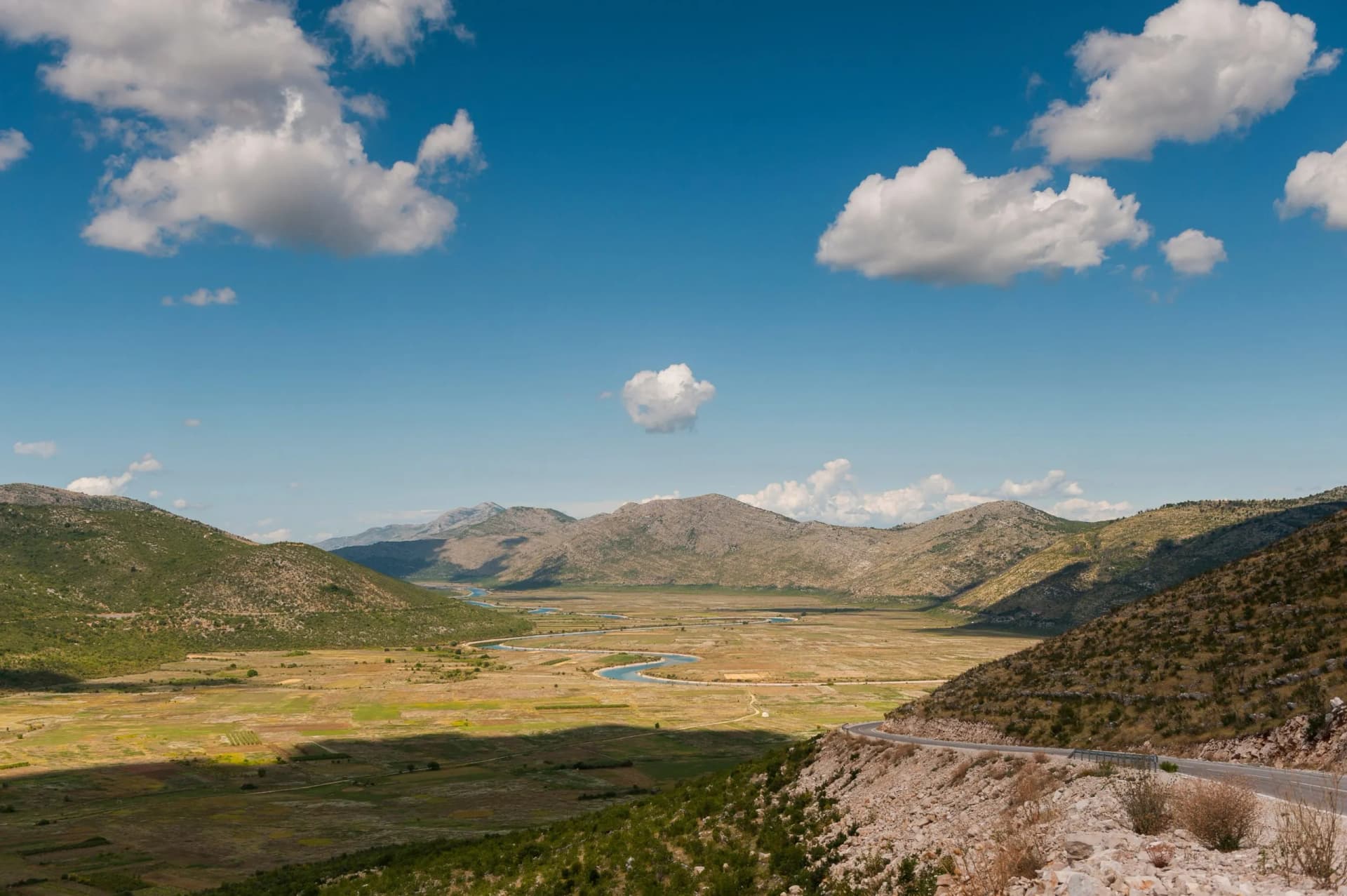 Popovo field kart landscape