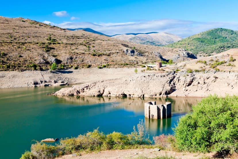 Mansilla Barrier, La Rioja, Spain
