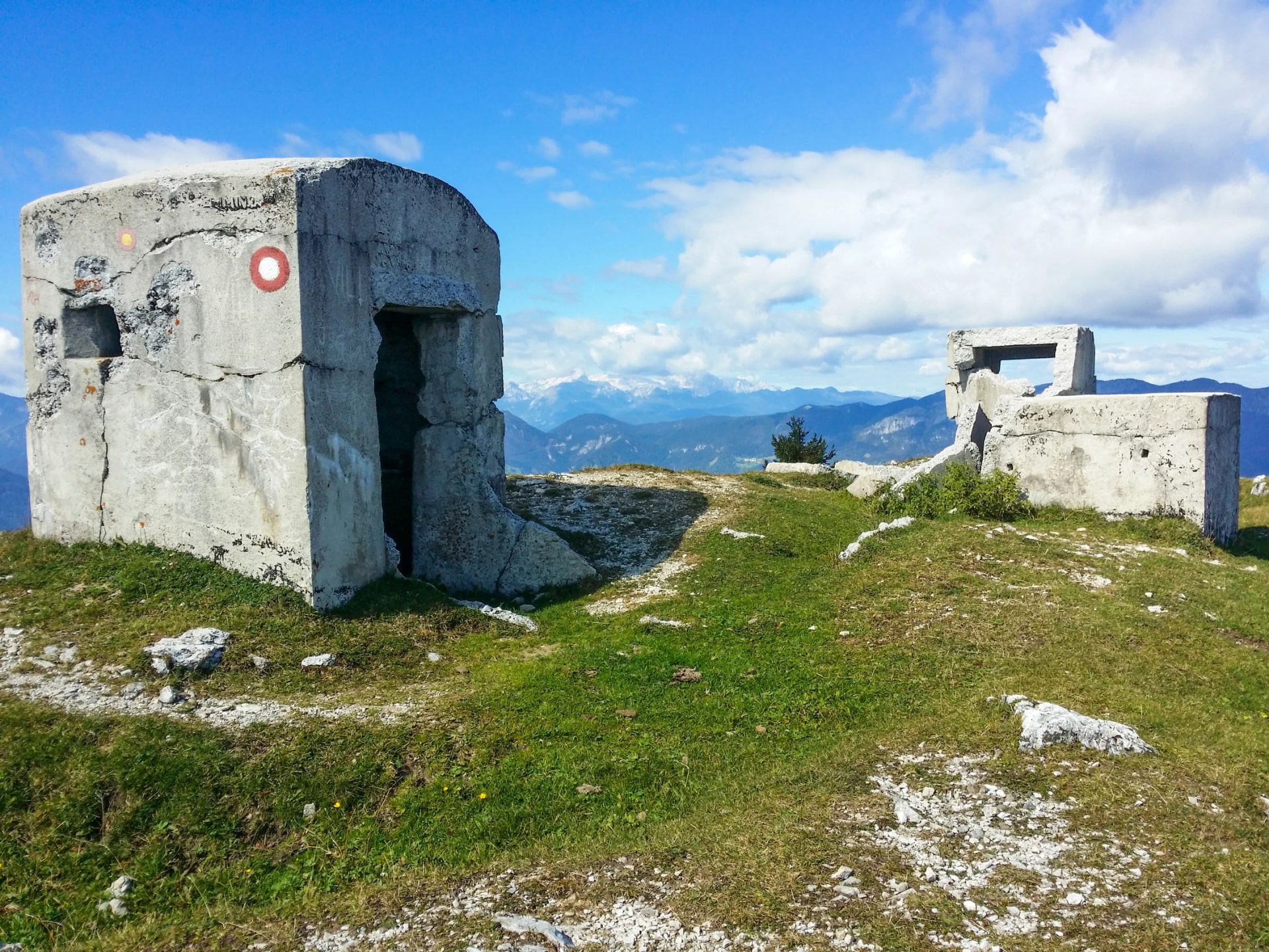 Abandoned military observation post on Blegos