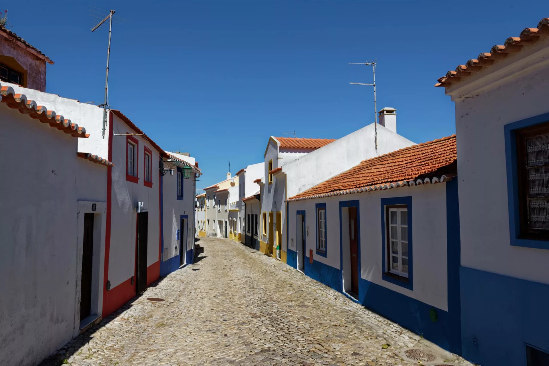 Rue de Santiago do Cacém, Alentejo, Portugal