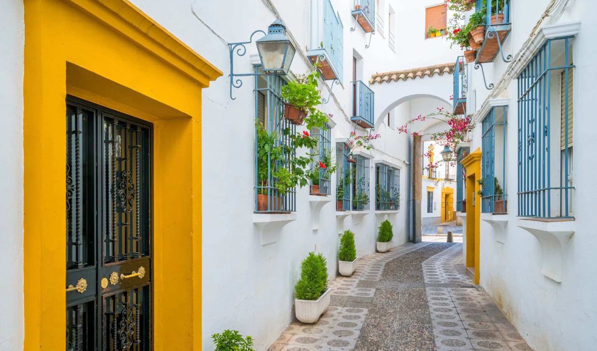 Scenic sight in the picturesque Cordoba jewish quarter. Andalusia, Spain.