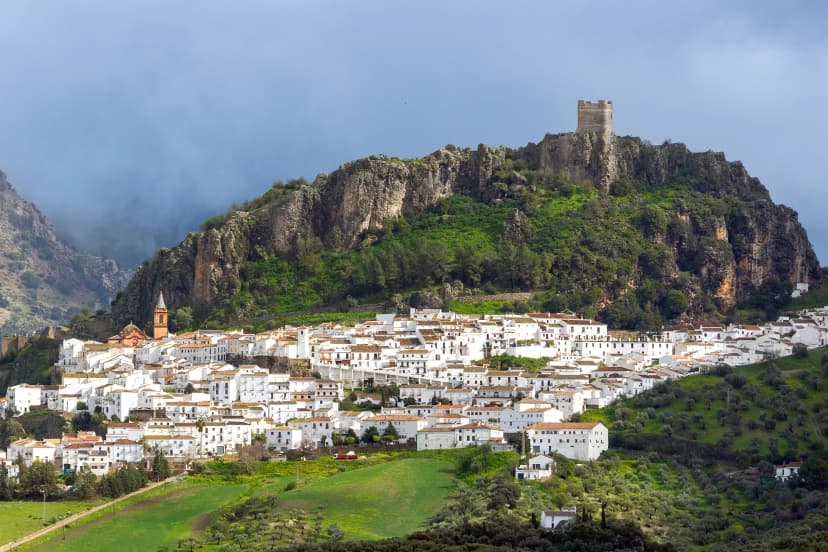 Zahara de la Sierra, Burg, Andalusien, Spanien, < english> Zahara de la Sierra, Andalusia, Spain, castle