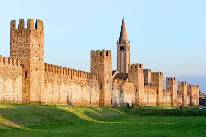 Montagnana: the walls are one of the best preserved examples of medieval military architecture in Europe. Padova province, Veneto, Italy, Europe.