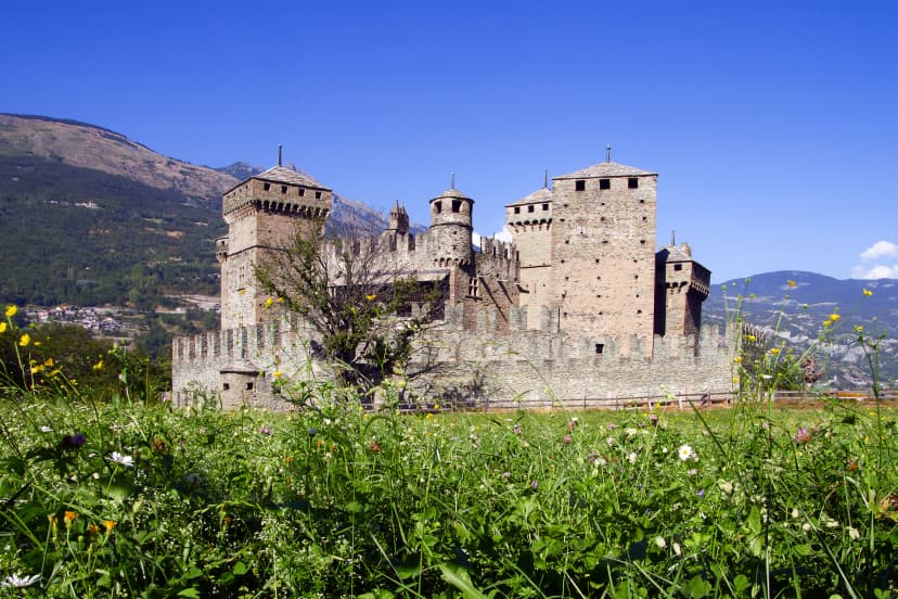 Castello di Fénis Chateau de Fénis in Valle d'Aosta Italia Europa Fénis Castle in Valle d'Aosta Italy Europe