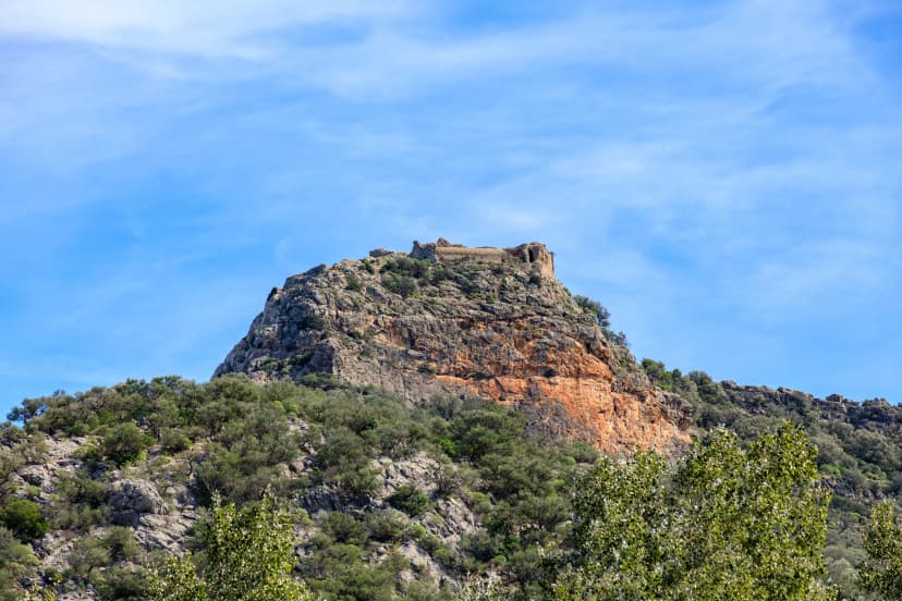 Sardinië, ruïnes van Castello di Quirra bij Villaputzu, Cagliari.